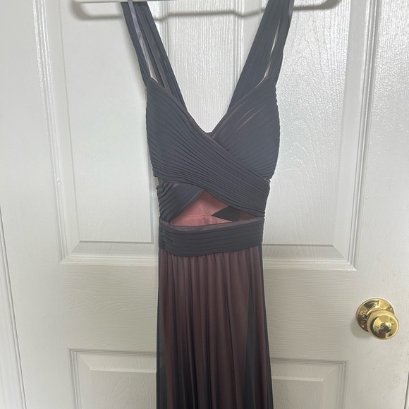 BETSY & ADAM evening gown - size 4 - Picture 1 of 5